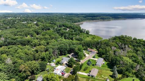 1948 Surf Drive NE Solon IA 52333