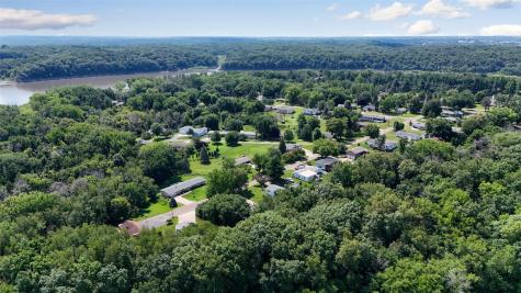 1948 Surf Drive NE Solon IA 52333