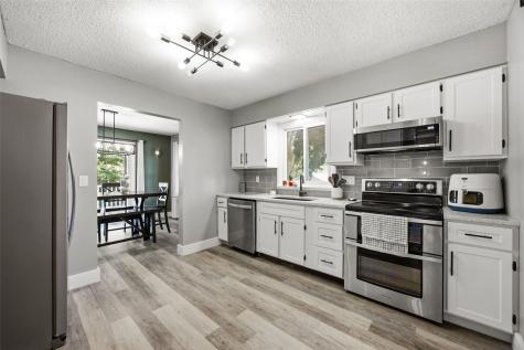1948 Surf Drive NE Solon IA 52333