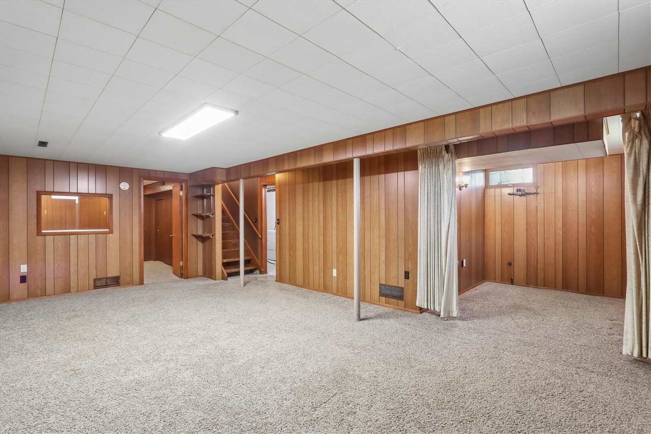 28 29th Avenue SW Cedar Rapids IA 52404