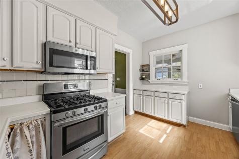 1955 Blake Boulevard SE Cedar Rapids IA 52403