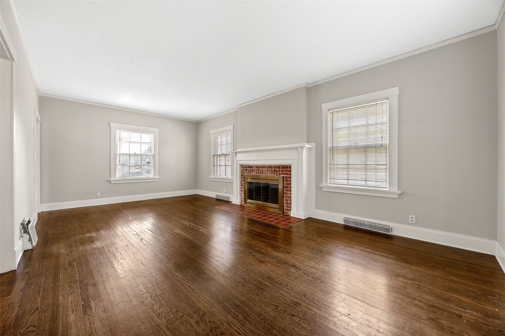 1955 Blake Boulevard SE Cedar Rapids IA 52403