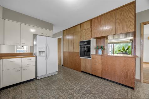 2600 Maple Drive NW Cedar Rapids IA 52405