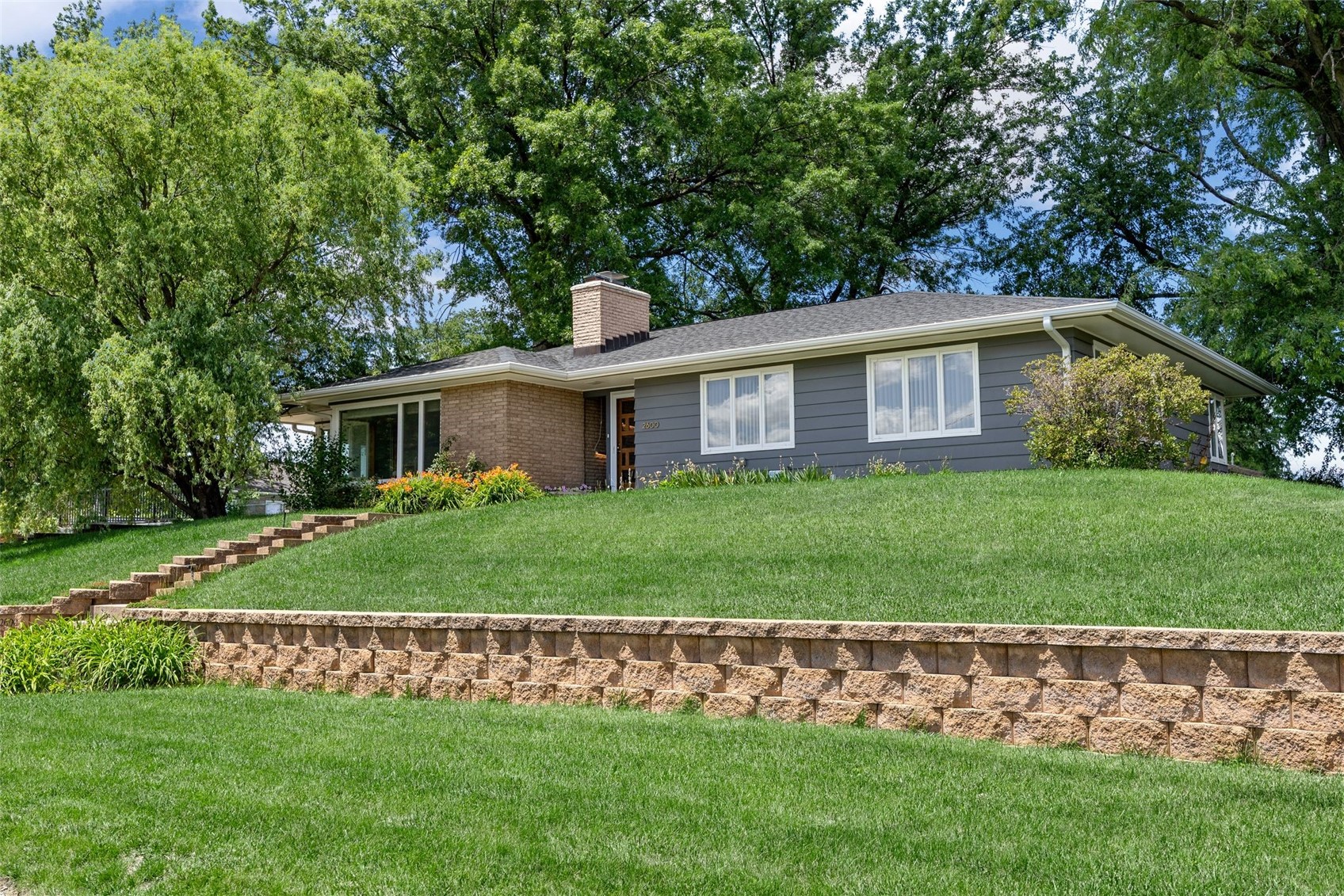 2600 Maple Drive NW Cedar Rapids IA 52405