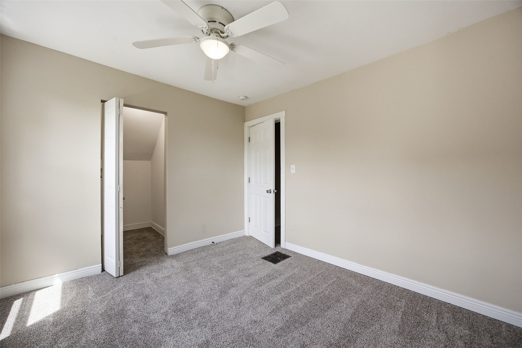 1507 Washington Avenue SE Cedar Rapids IA 52403