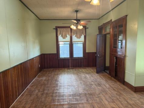 410 S 1st Street Guttenberg IA 52052