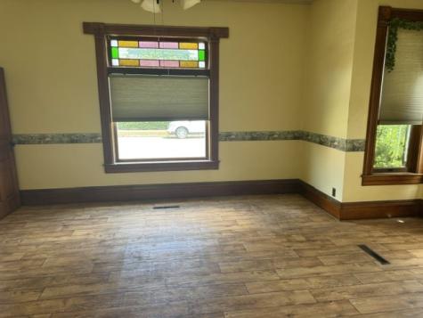 410 S 1st Street Guttenberg IA 52052