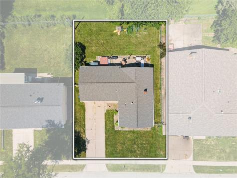 1320 Country Club Drive Marion IA 52302