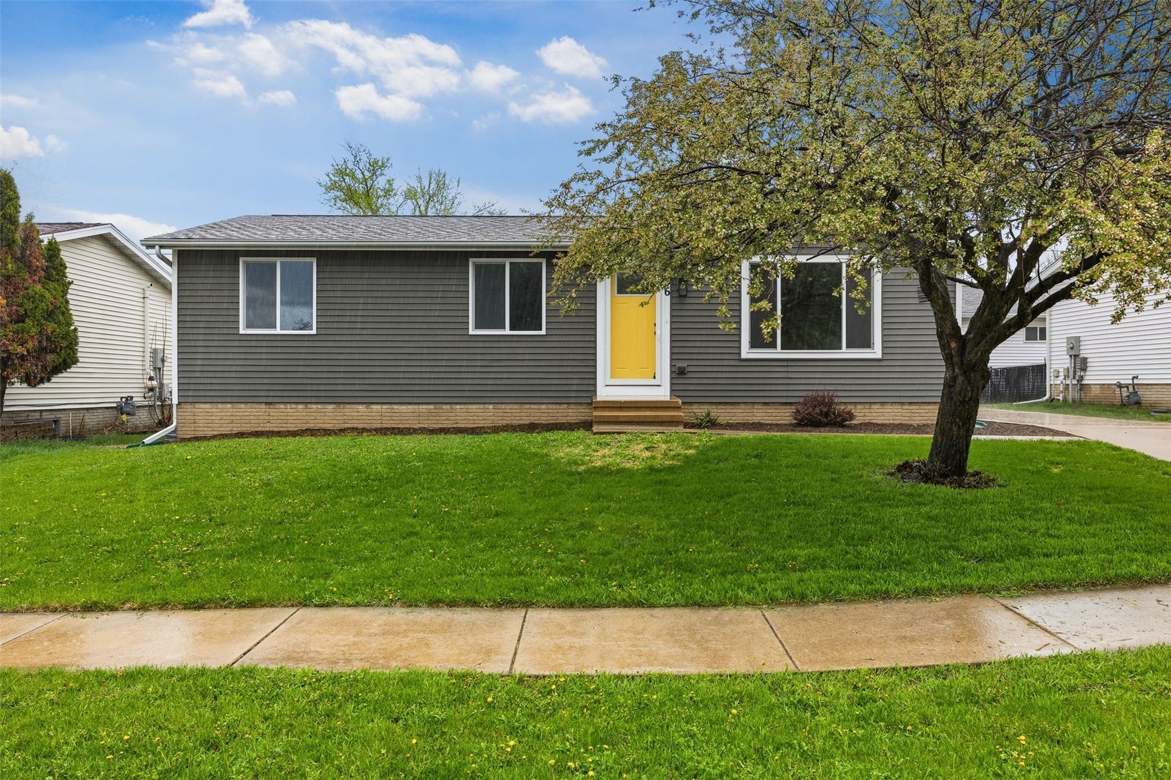 56 Deerwood Court SW Cedar Rapids IA 52404