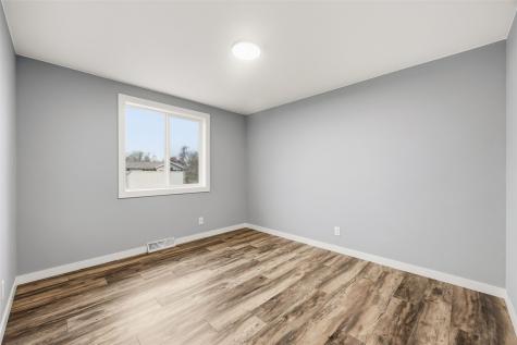 56 Deerwood Court SW Cedar Rapids IA 52404