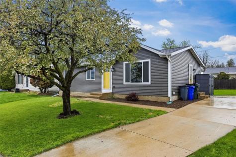 56 Deerwood Court SW Cedar Rapids IA 52404
