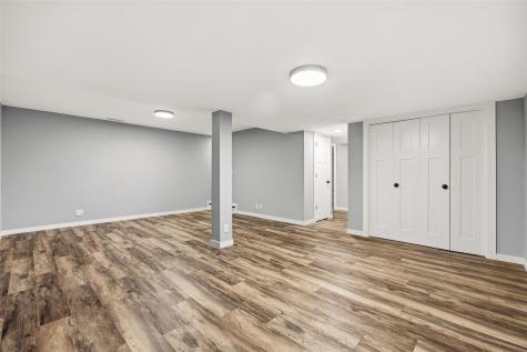 56 Deerwood Court SW Cedar Rapids IA 52404
