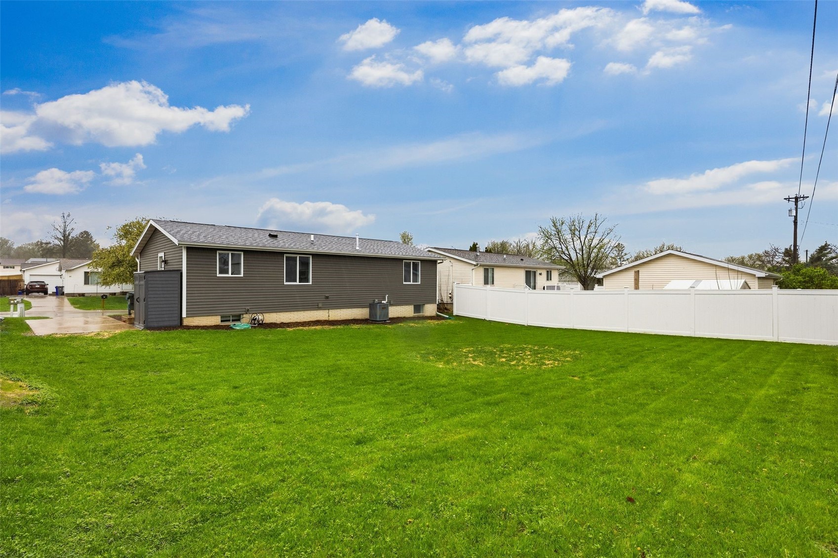 56 Deerwood Court SW Cedar Rapids IA 52404