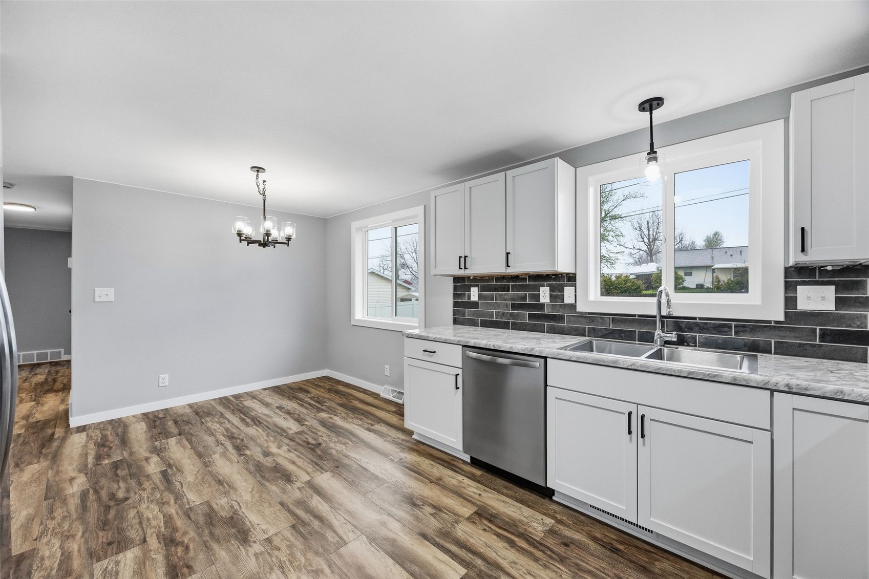 56 Deerwood Court SW Cedar Rapids IA 52404