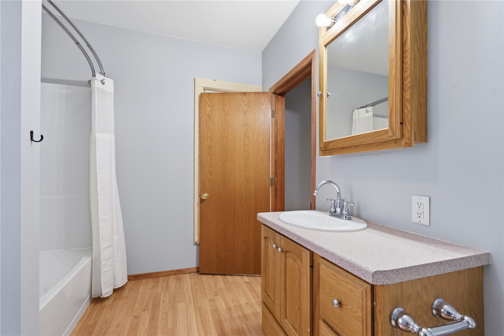 216 Lewis Street Mt Auburn IA 52313