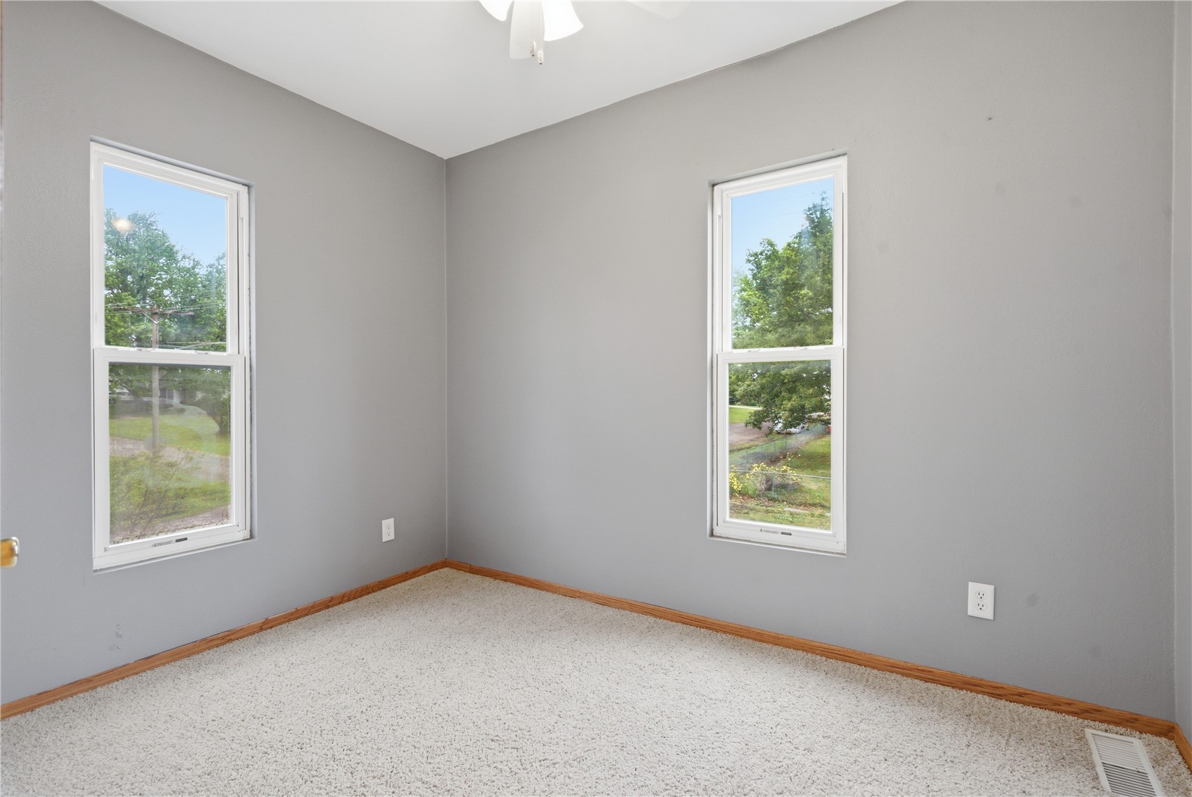 216 Lewis Street Mt Auburn IA 52313