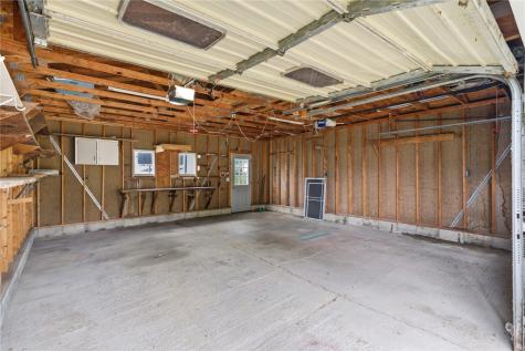 216 Lewis Street Mt Auburn IA 52313