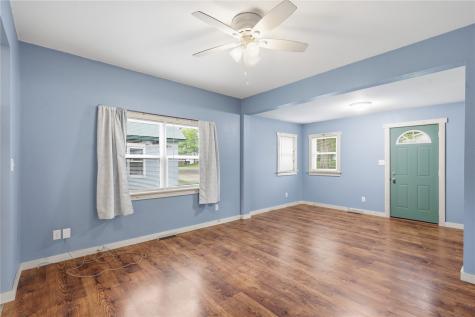 216 Lewis Street Mt Auburn IA 52313