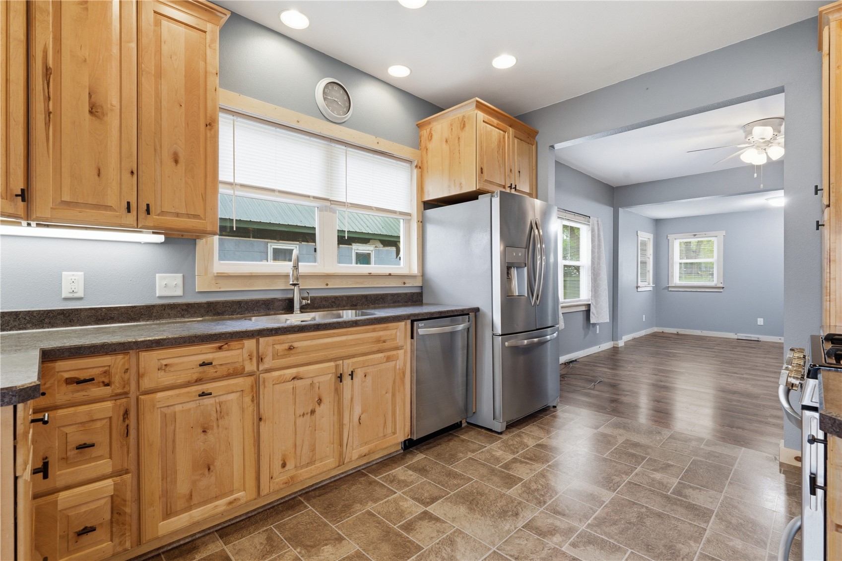 216 Lewis Street Mt Auburn IA 52313