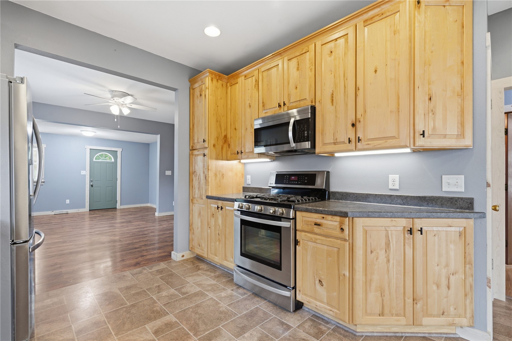 216 Lewis Street Mt Auburn IA 52313
