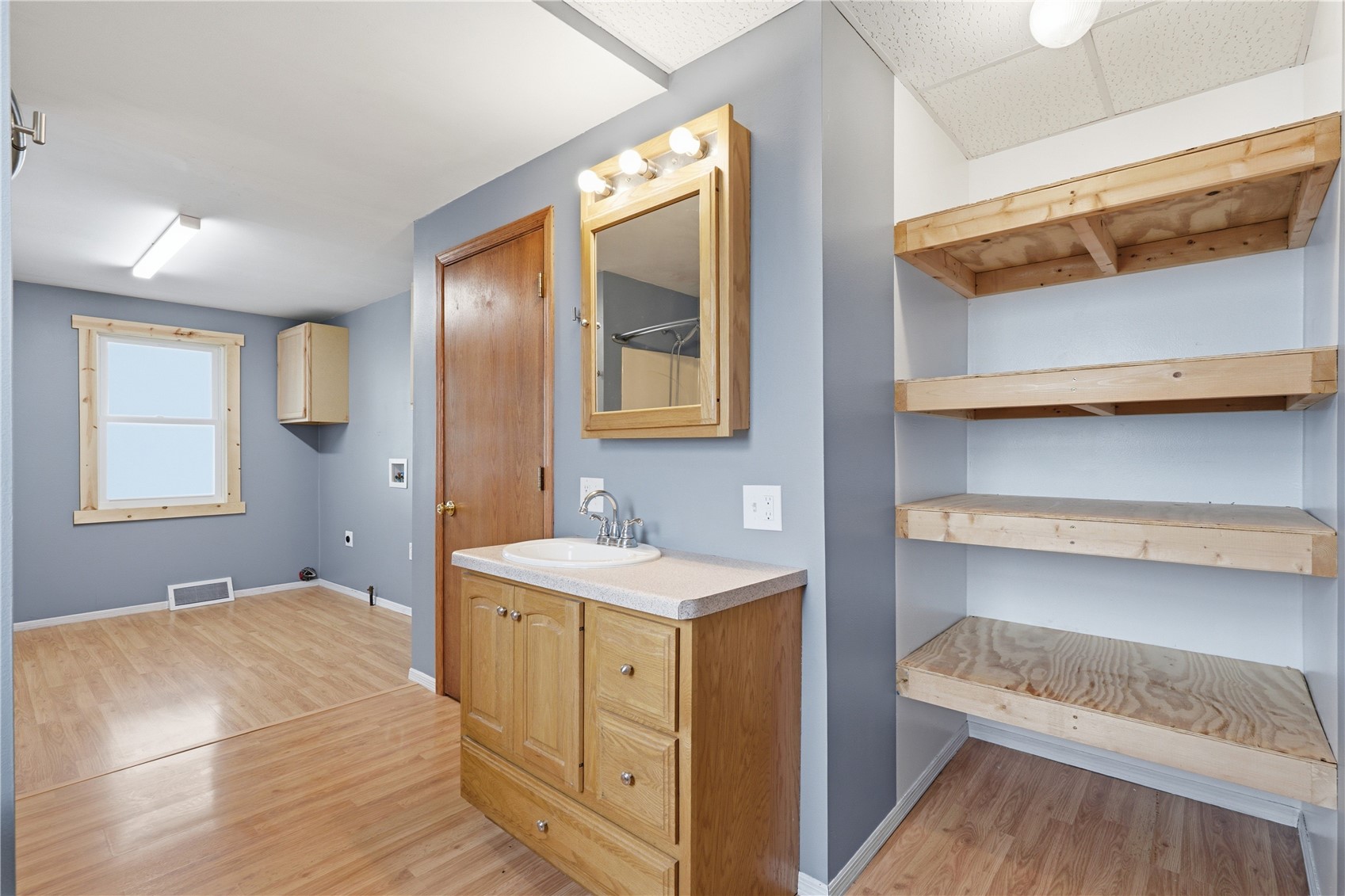 216 Lewis Street Mt Auburn IA 52313