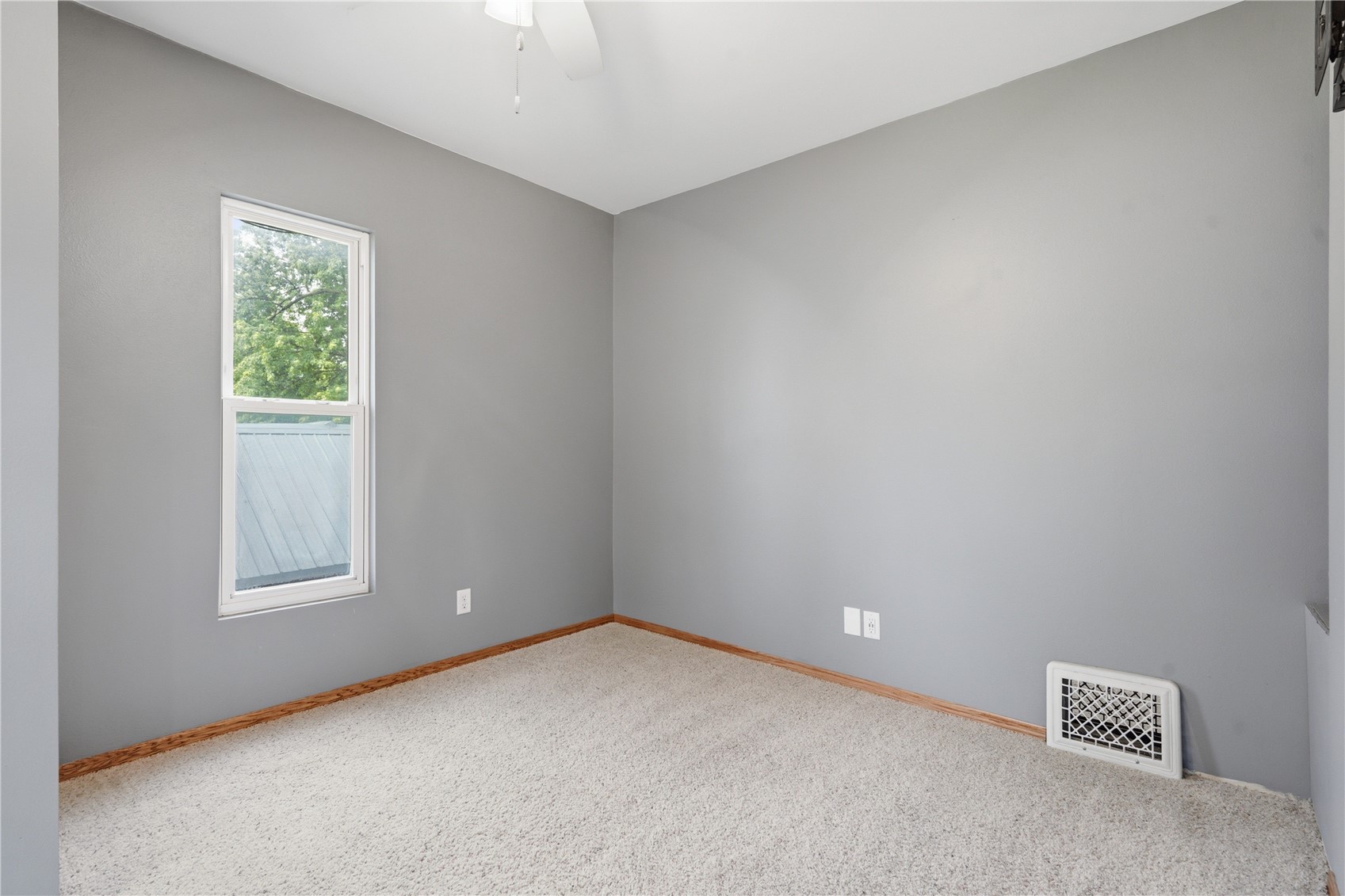 216 Lewis Street Mt Auburn IA 52313