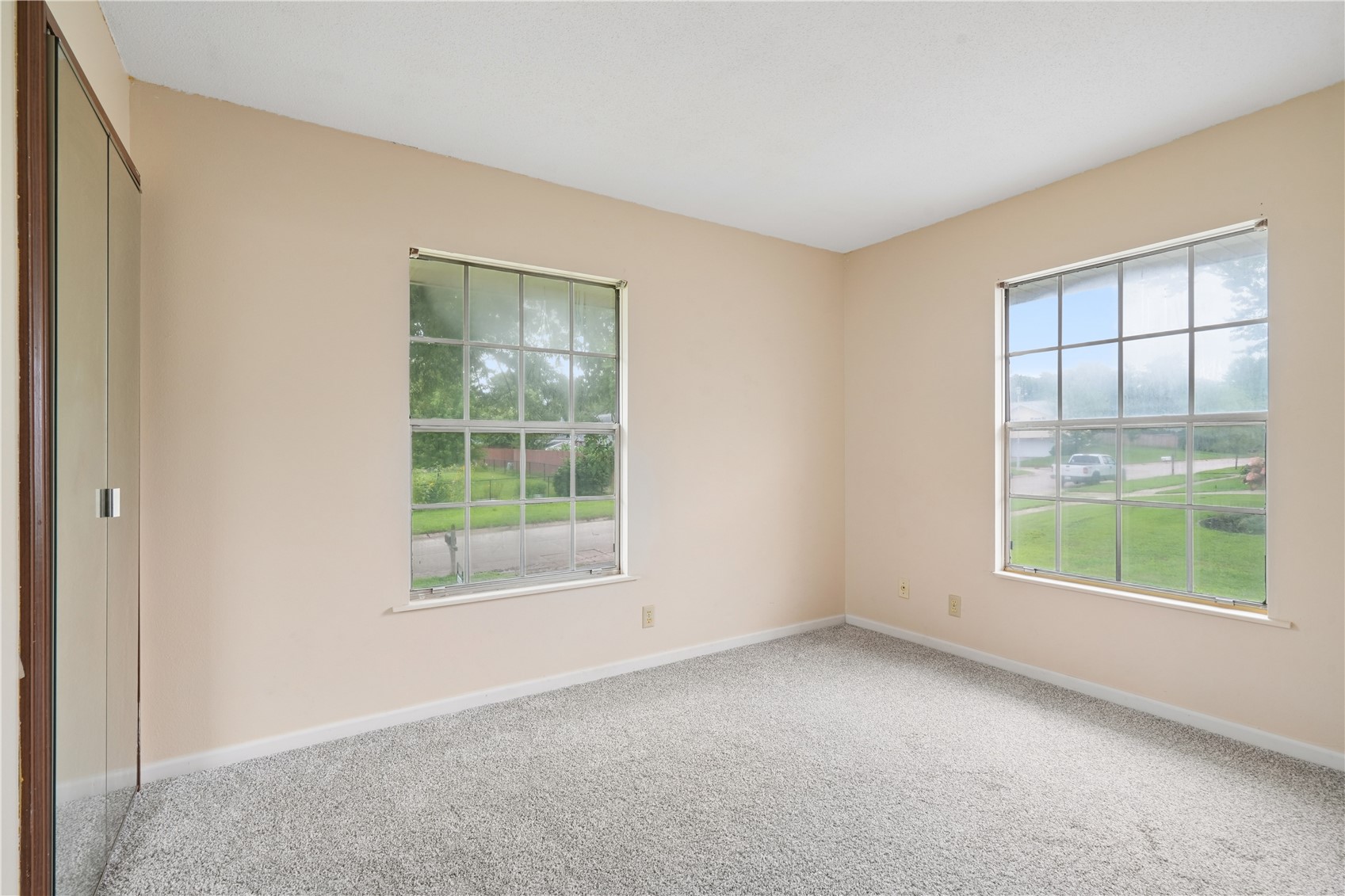 1723 Northbrook Drive NE Cedar Rapids IA 52402