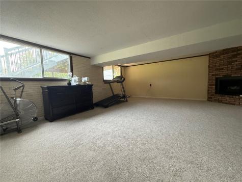1723 Northbrook Drive NE Cedar Rapids IA 52402