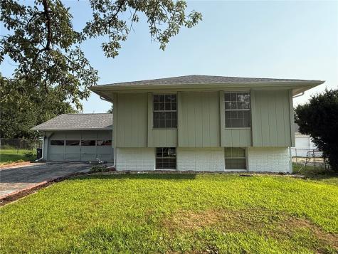 1723 Northbrook Drive NE Cedar Rapids IA 52402