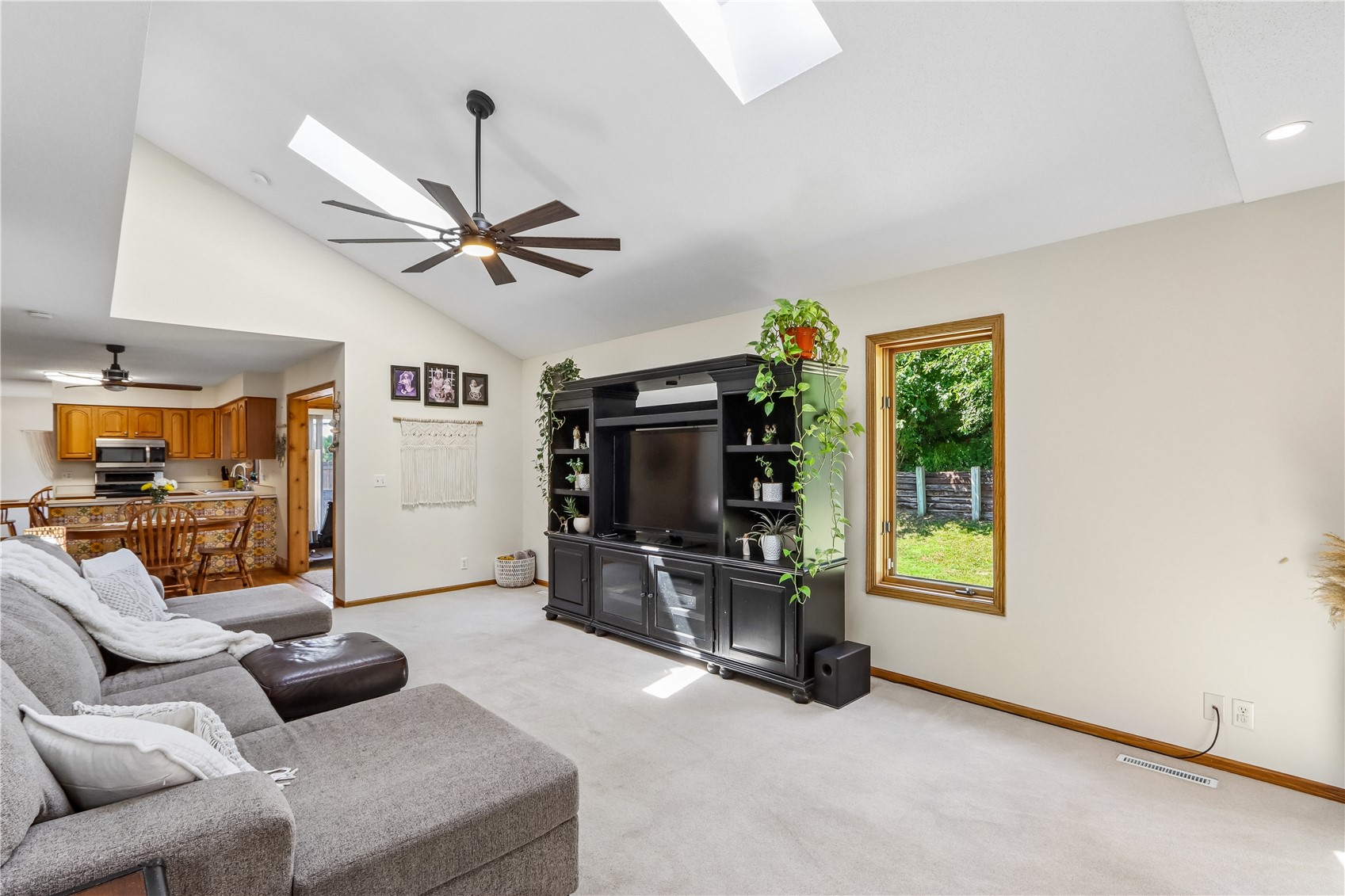 2816 Lancelot Lane NW Cedar Rapids IA 52405