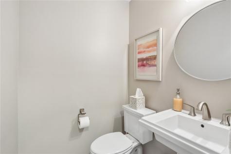 2816 Lancelot Lane NW Cedar Rapids IA 52405