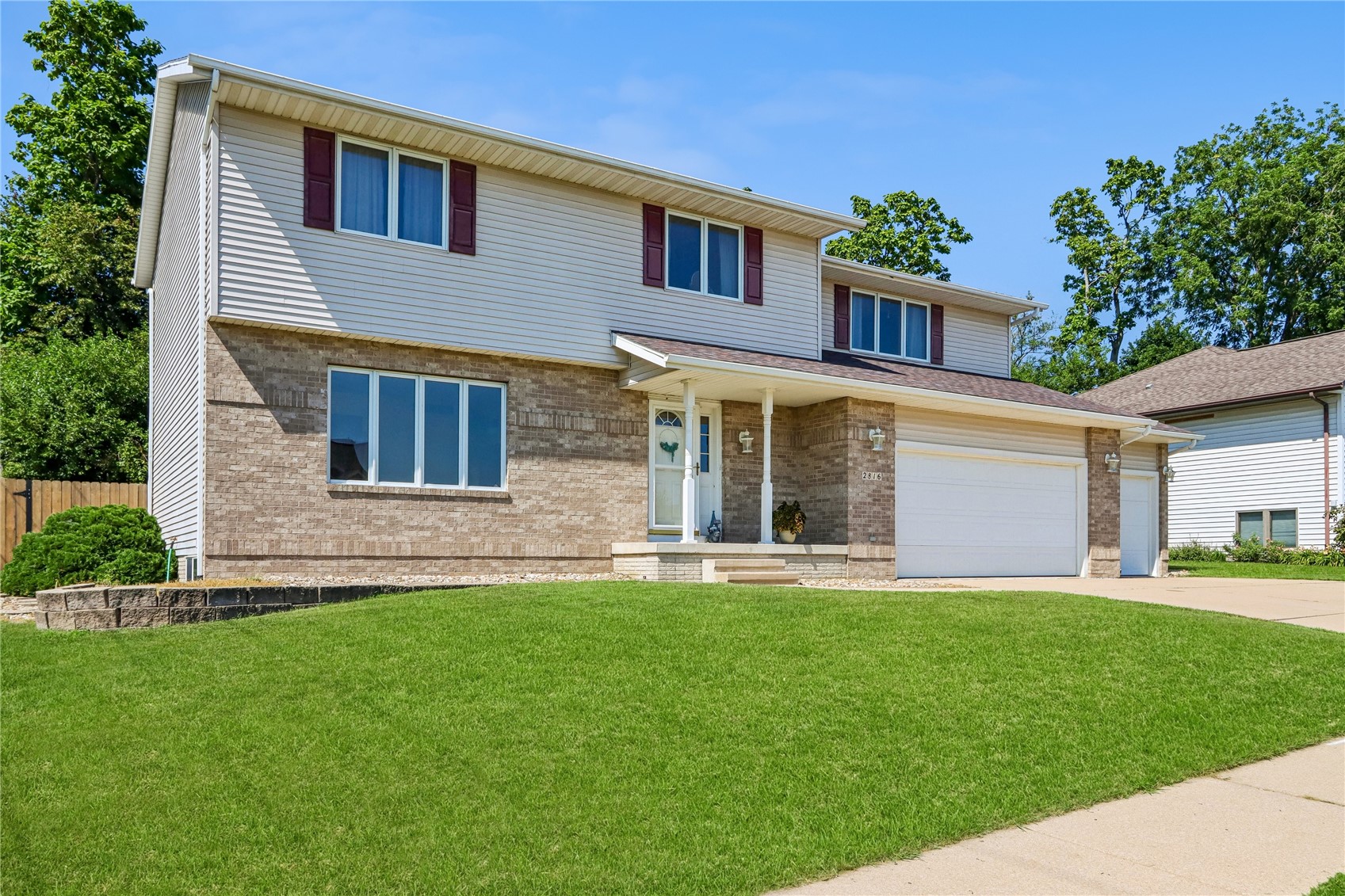 2816 Lancelot Lane NW Cedar Rapids IA 52405