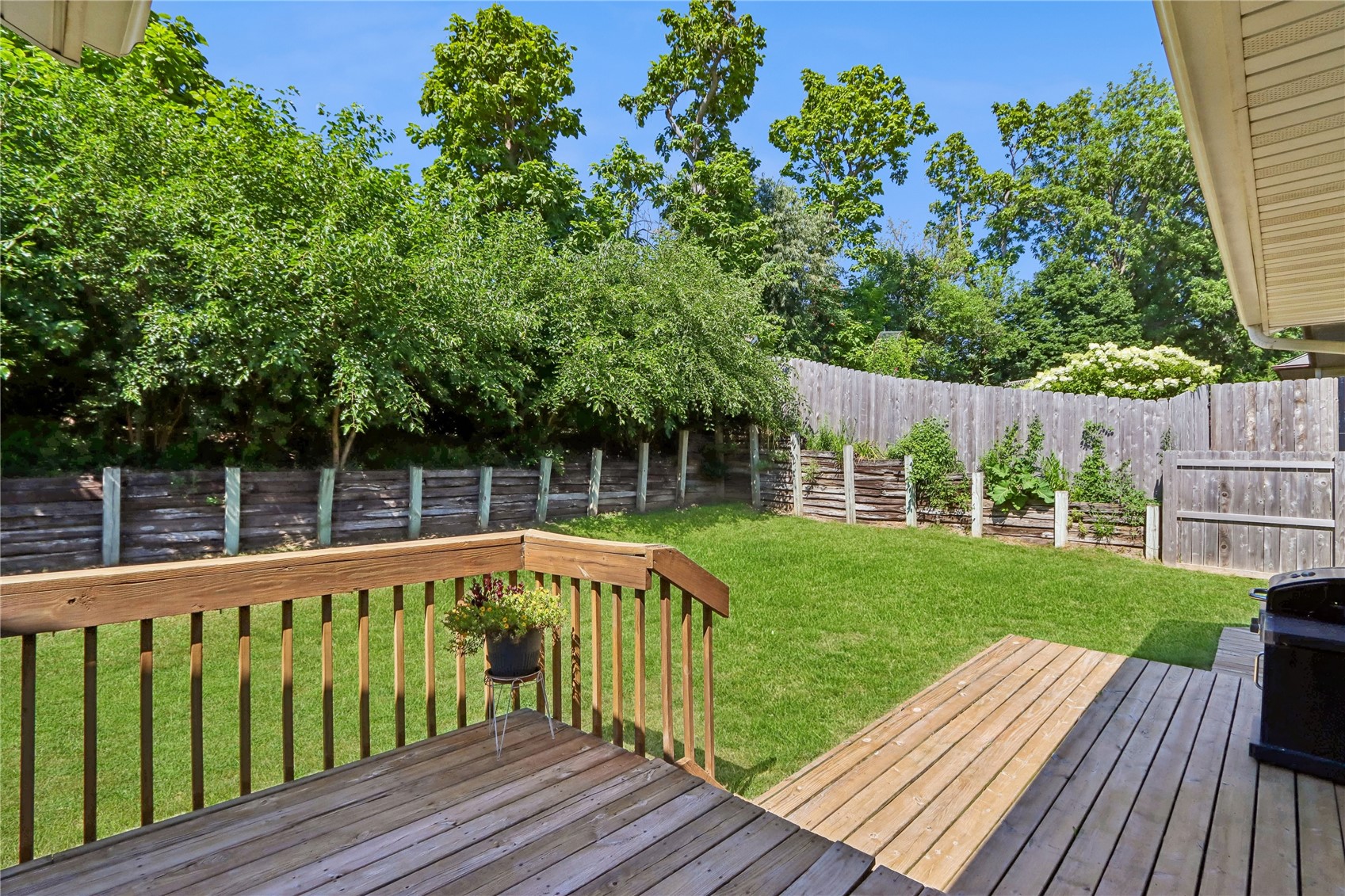 2816 Lancelot Lane NW Cedar Rapids IA 52405