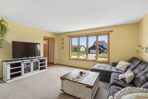 2816 Lancelot Lane NW Cedar Rapids IA 52405