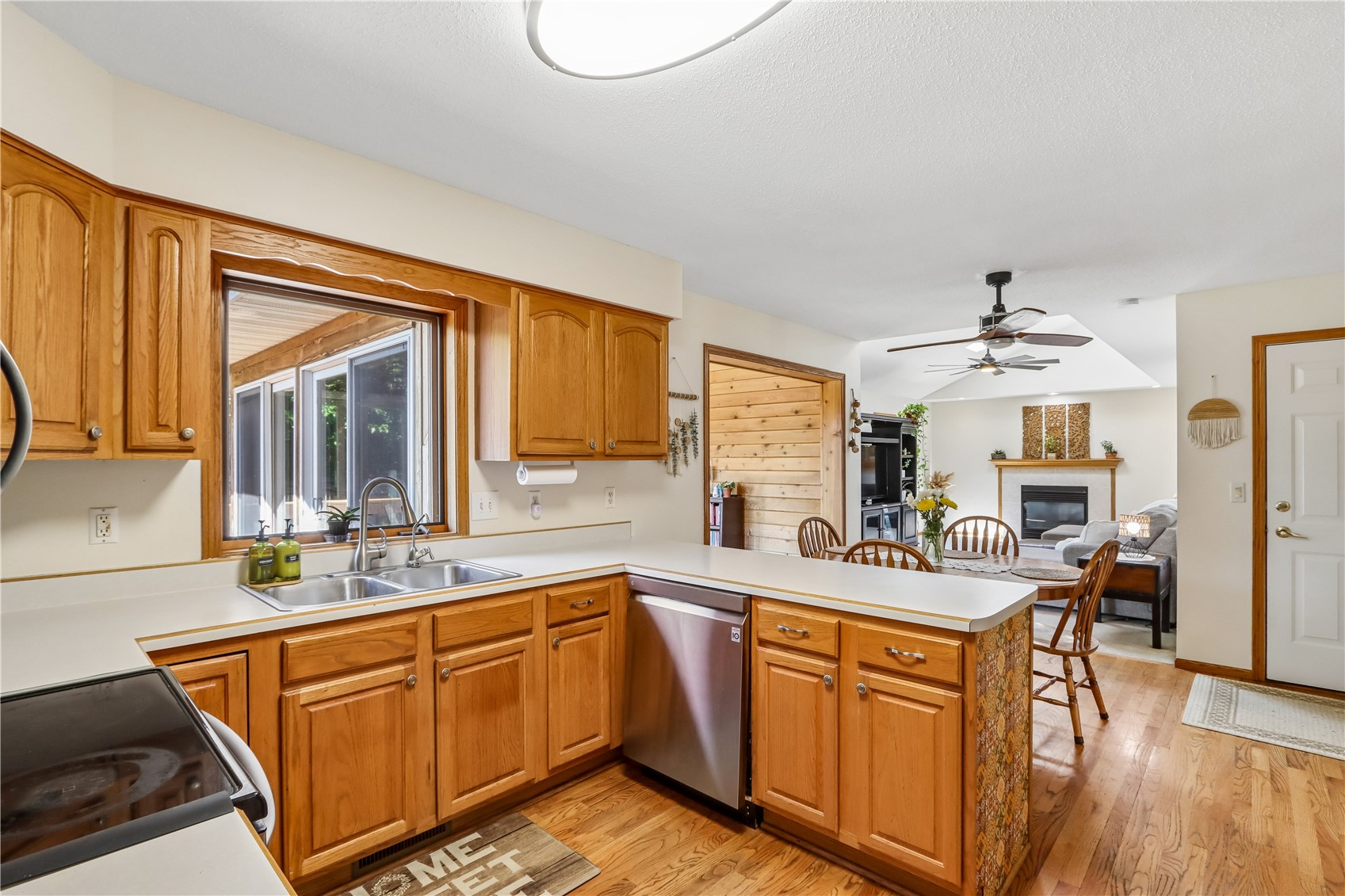 2816 Lancelot Lane NW Cedar Rapids IA 52405