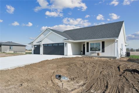 247 Hackberry Drive Palo IA 52324