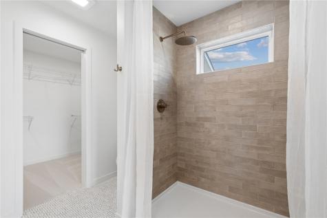 247 Hackberry Drive Palo IA 52324