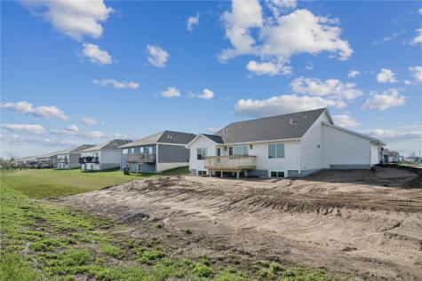 247 Hackberry Drive Palo IA 52324