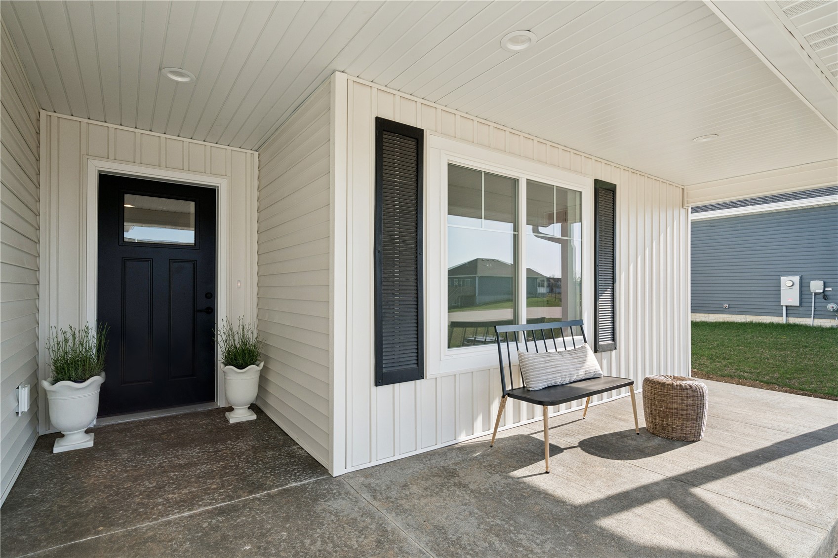 247 Hackberry Drive Palo IA 52324
