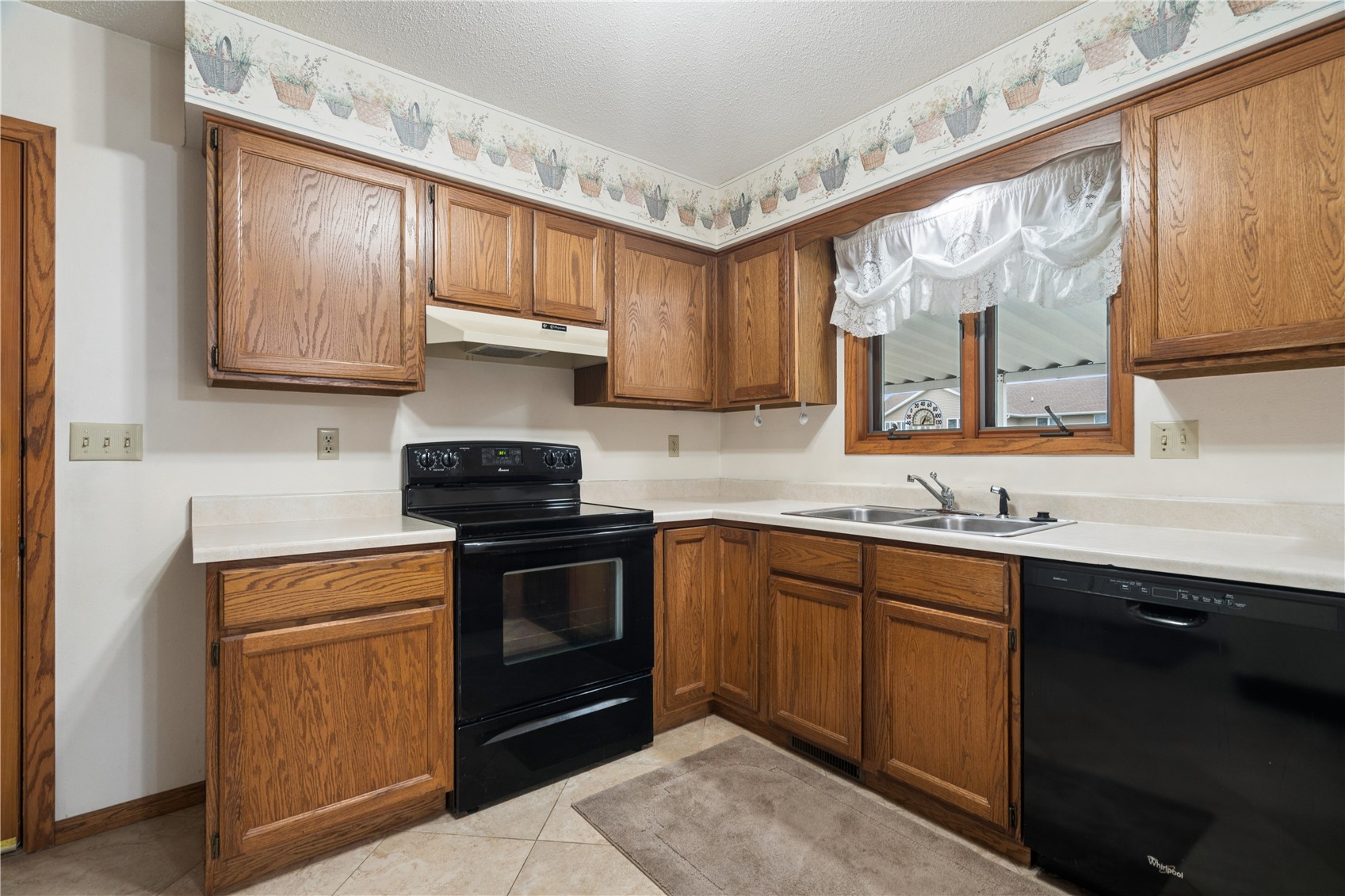 2201 Balsam Drive SW Cedar Rapids IA 52404