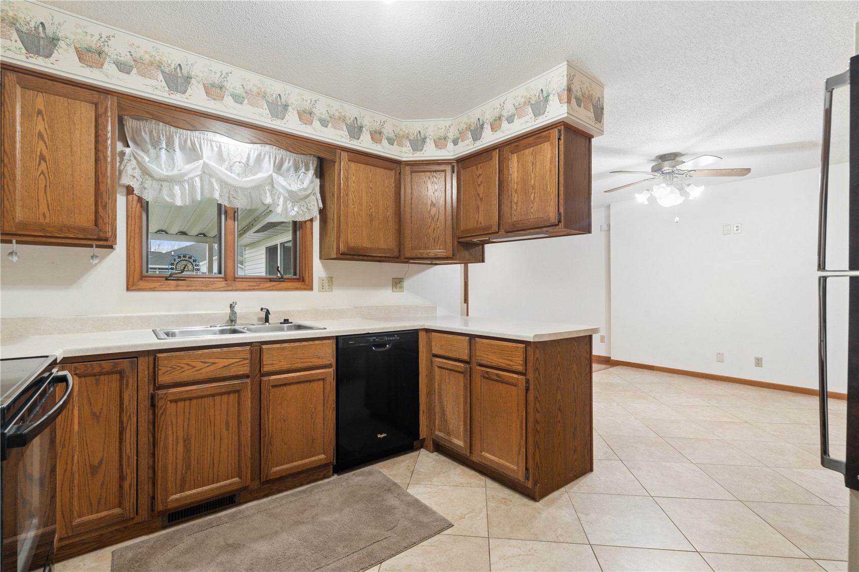 2201 Balsam Drive SW Cedar Rapids IA 52404