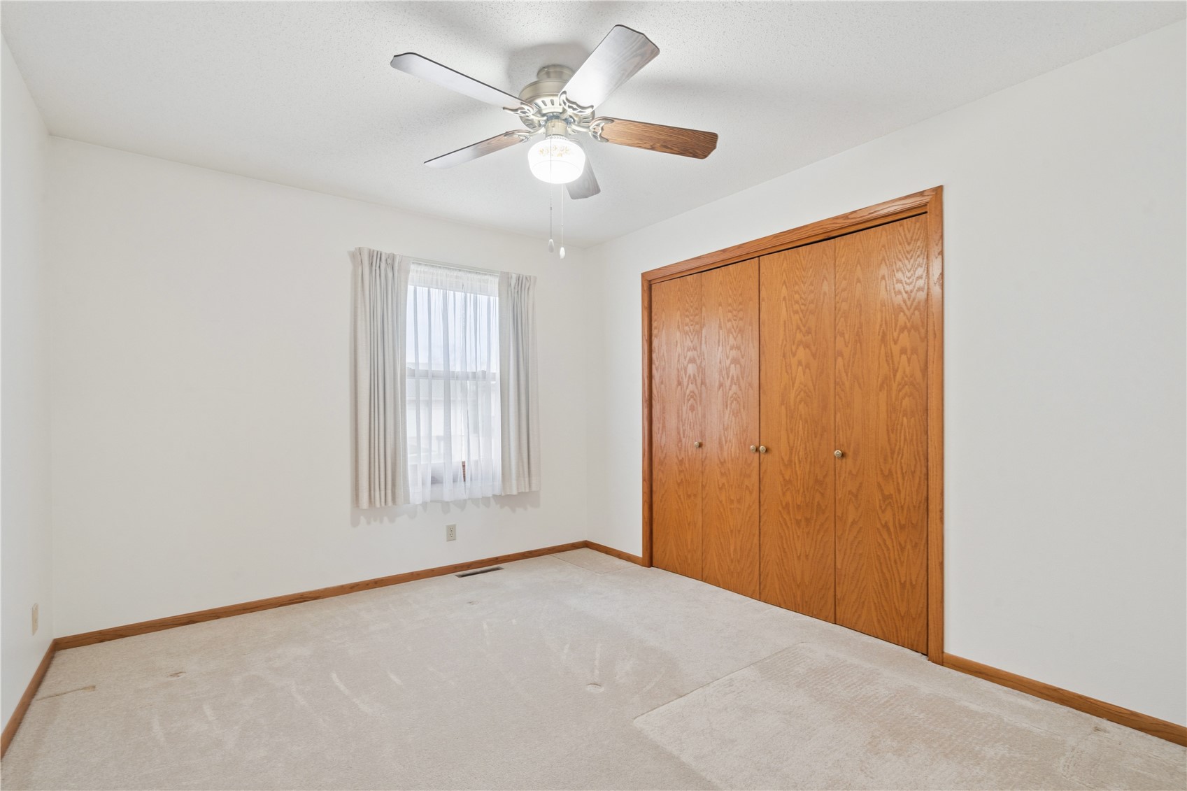 2201 Balsam Drive SW Cedar Rapids IA 52404