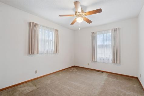 2201 Balsam Drive SW Cedar Rapids IA 52404