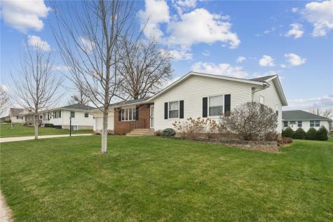 2201 Balsam Drive SW Cedar Rapids IA 52404