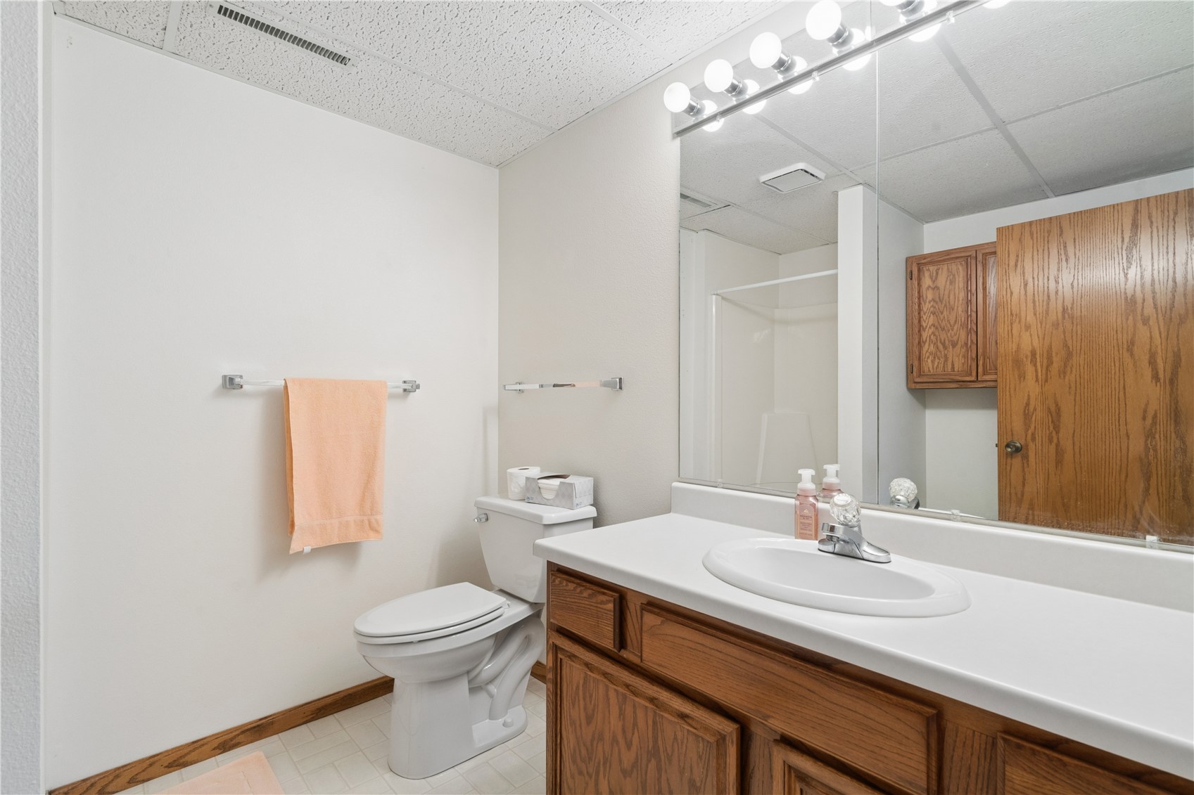 2201 Balsam Drive SW Cedar Rapids IA 52404