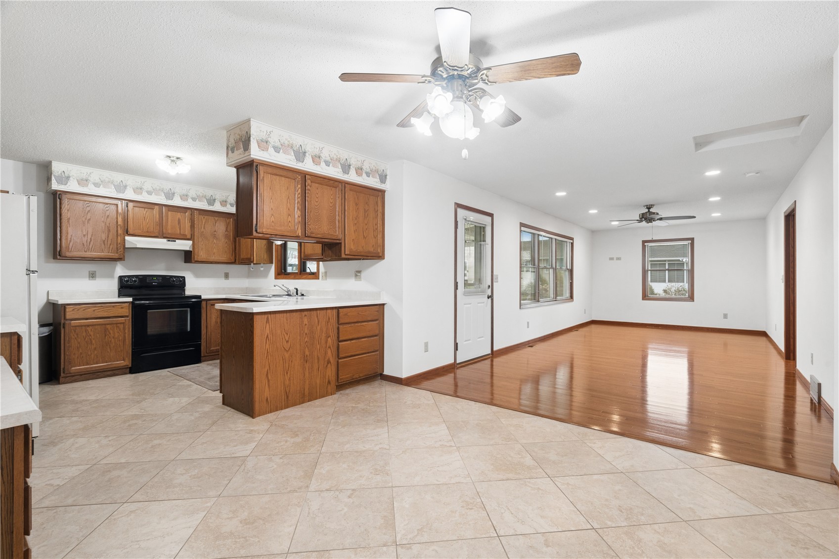 2201 Balsam Drive SW Cedar Rapids IA 52404