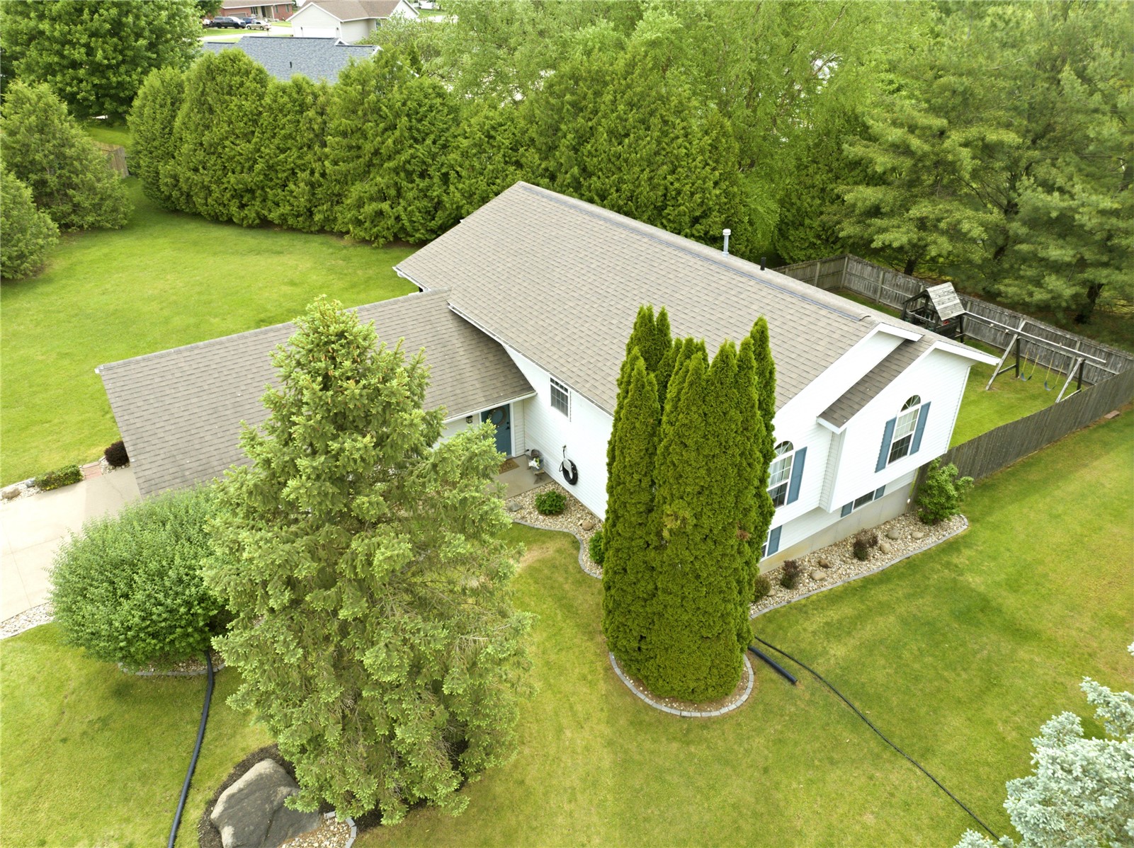 105 Richland Avenue Urbana IA 52345