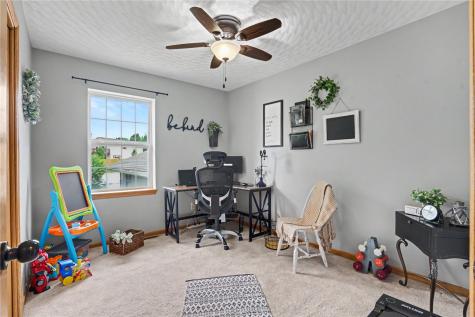 105 Richland Avenue Urbana IA 52345