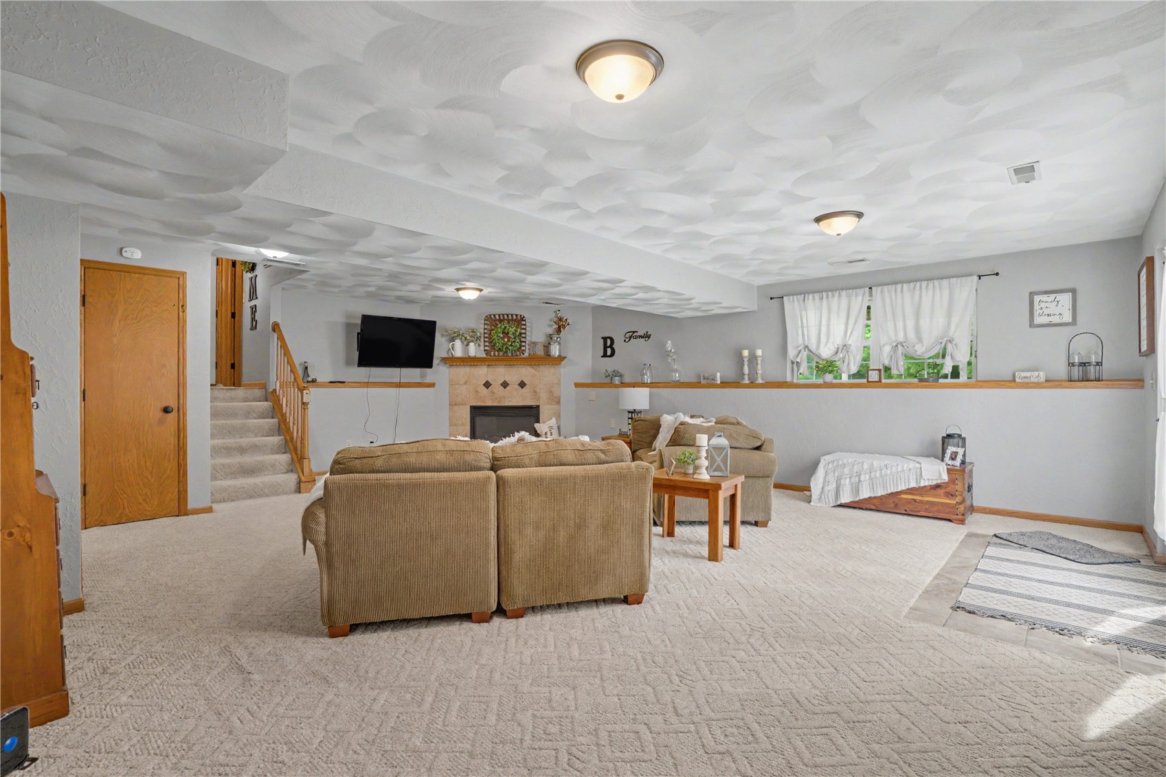 105 Richland Avenue Urbana IA 52345