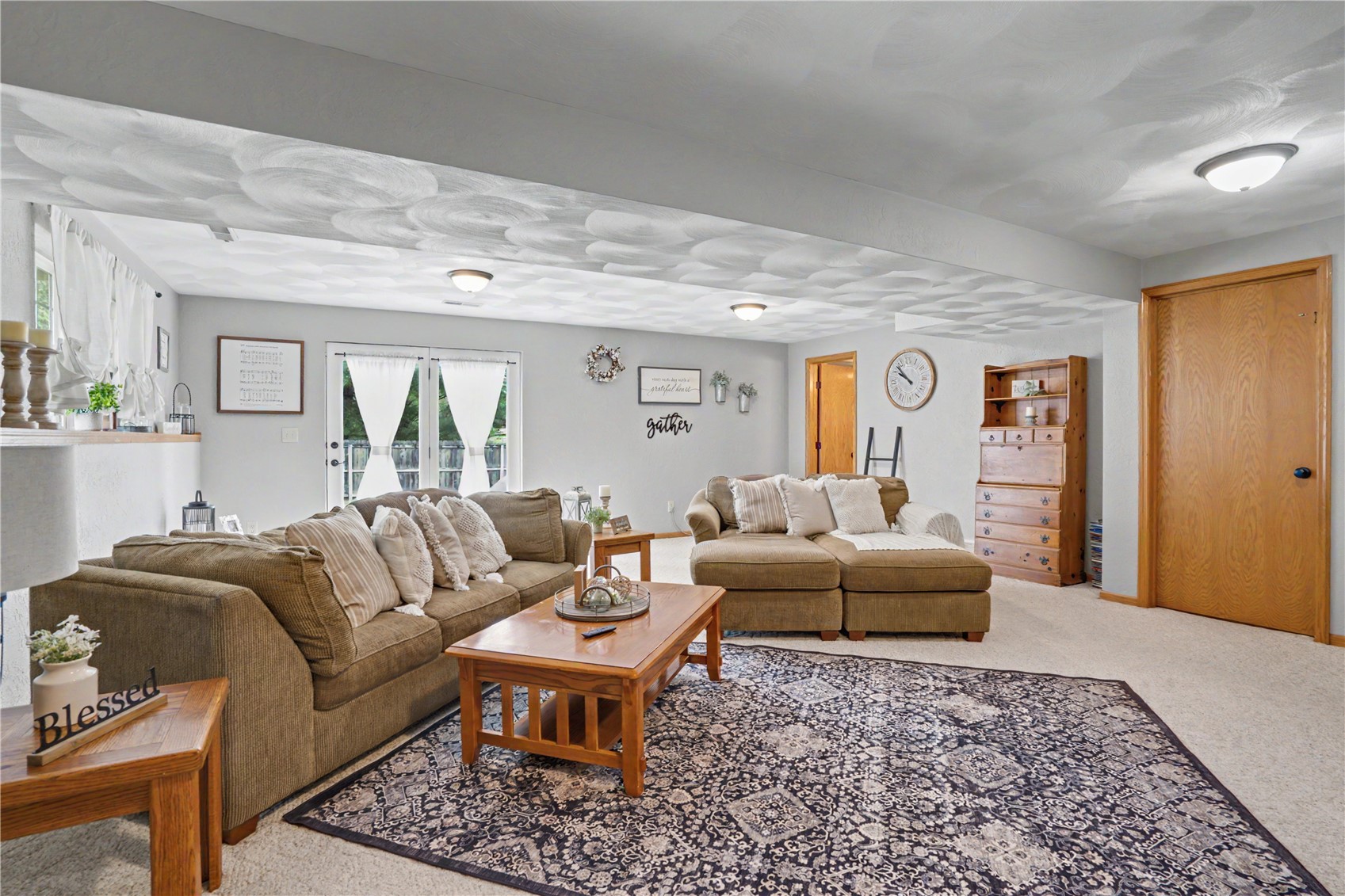 105 Richland Avenue Urbana IA 52345